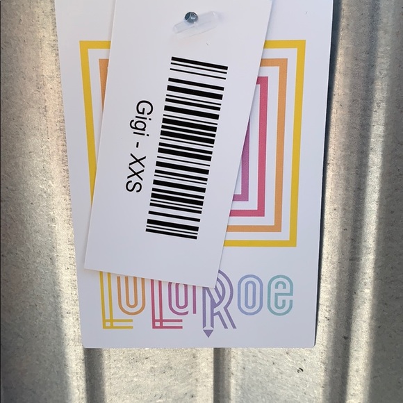 NWT Lularoe GiGi Floral Print TopShirt XXS - Picture 3 of 5